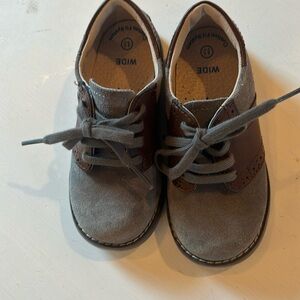 NWOT Footmates Saddle Oxford Dress shoes